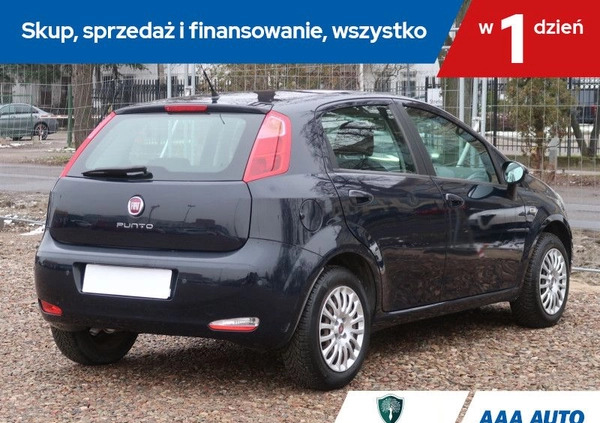Fiat Punto 2012 cena 27000 przebieg: 127486, rok produkcji 2015 z Dobrzany małe 191